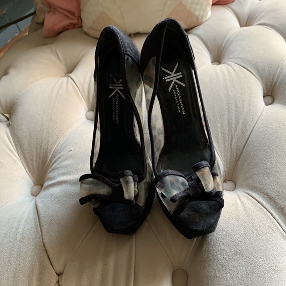 Kardashian platform Leopard heels. - Picture 2 of 3